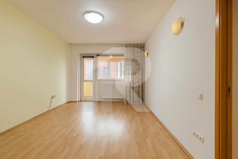 Lacul Tei   Teiul Doamnei, Etaj 3, 2 balcoane , Orientare VEST, Bloc reabilitat